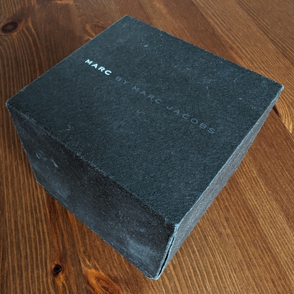 Marc by Marc Jacobs Watch - Picture 2 of 10